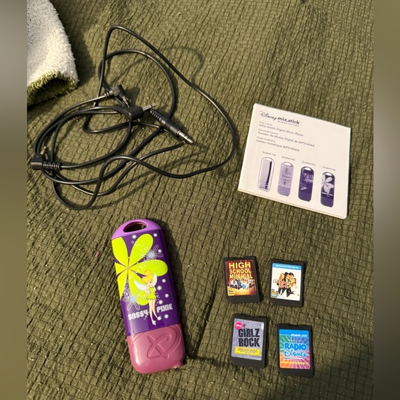 Disney Mix Stick MP3 Player - Picture 1 of 4